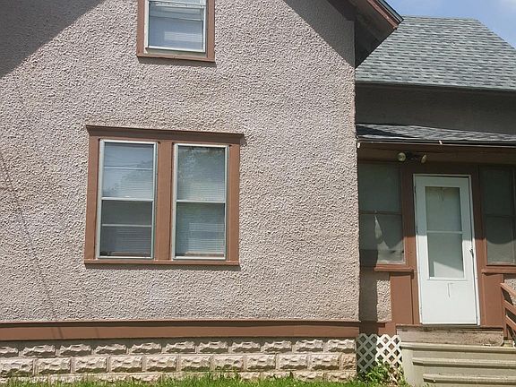Exterior, front