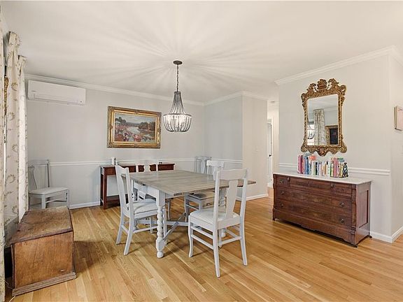 3rd image of 18 Etelvina Ct