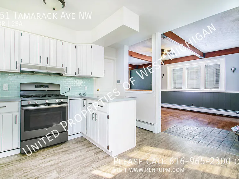 951 Tamarack Ave NW — Photo 10