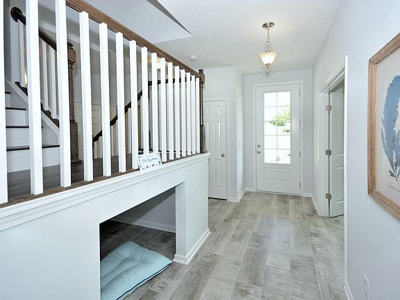 3rd image of 211 Sailfish Dr
