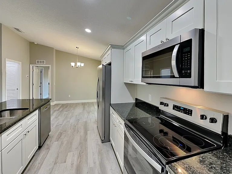 2082 W Swanson Dr — Photo 19