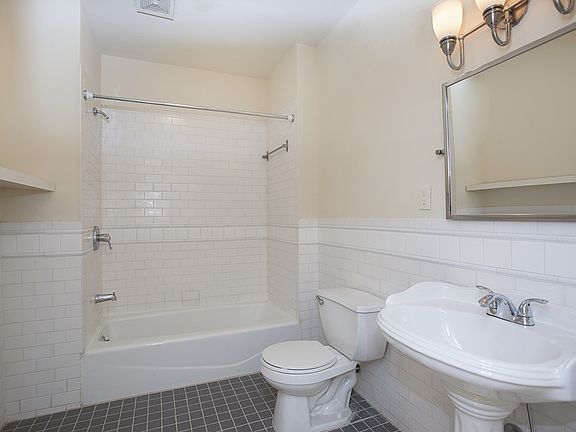 4th image of 2289 1st Ave APT 2