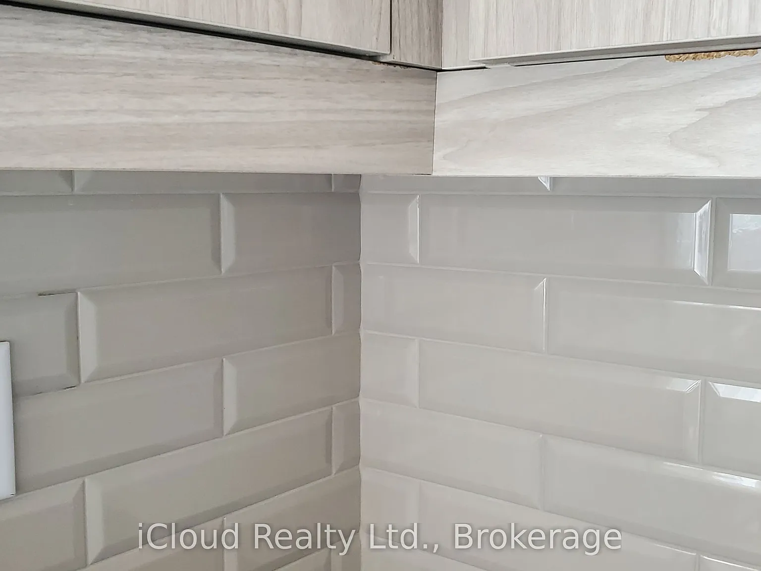 3 bed, $2,500 — Photo 2