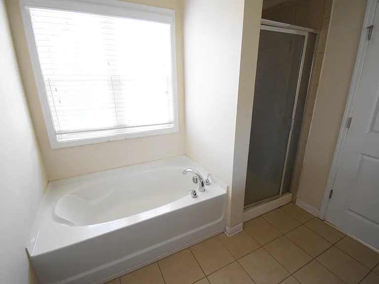 9620 Camberley Ave NW — Photo 15