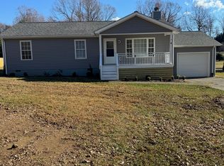 44 Strawberry Banks Dr, Moneta, VA 24121