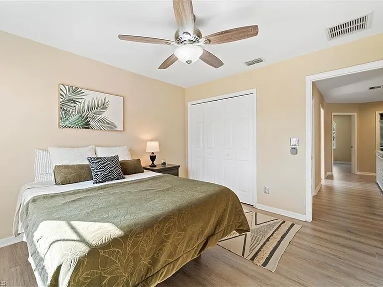 12341 Eagle Pointe Cir — Photo 29