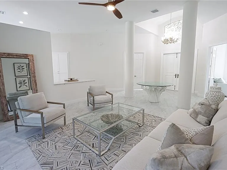 3310 Riverpark Ct — Photo 2