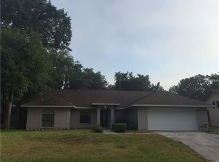 1700 S Golfview Dr, Plant City, FL 33566