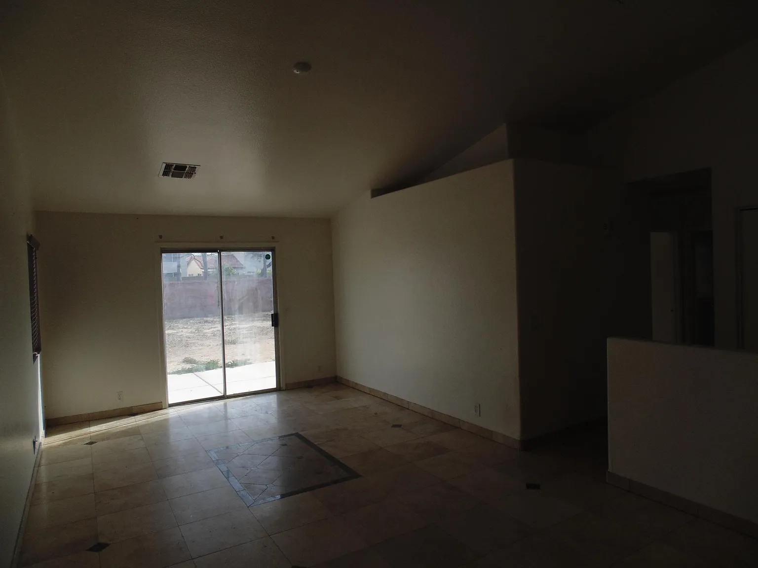 8423 W Hubbell St — Photo 3