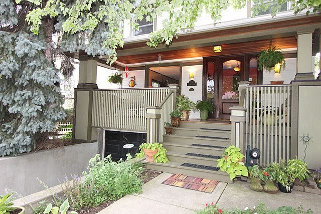 1st image of 174 N Cuyler Ave