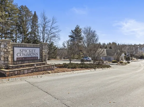 21 Hampshire Rd APT 415, Methuen, MA 01844