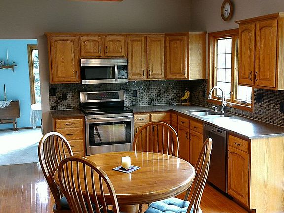 2nd image of 3025 Boulder Dr