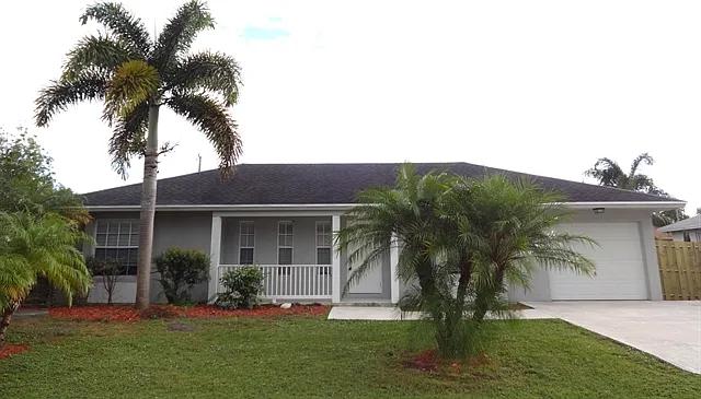 3 bed, 2.0 bath, 1141 sqft, $2,505 — Photo 1