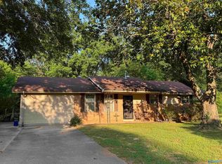 528 Delaney Rd NW, Huntsville, AL 35806