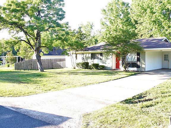 4th image of 126 Hillcrest Ave