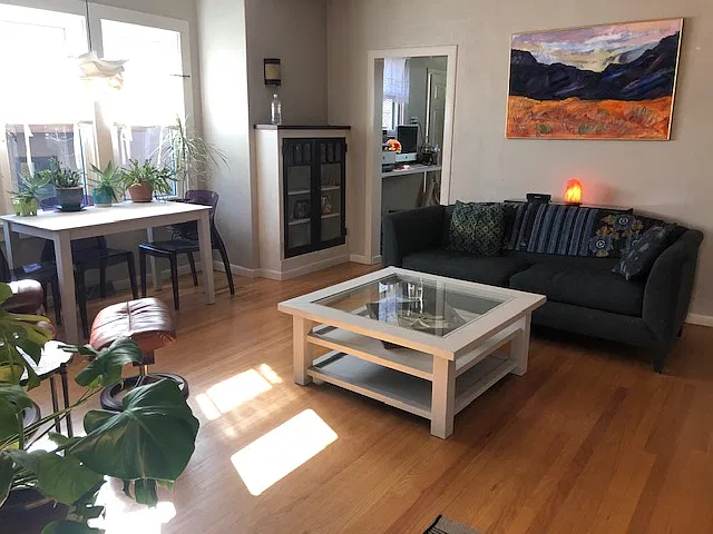 2 bed, 900 sqft, $2,500 — Photo 2