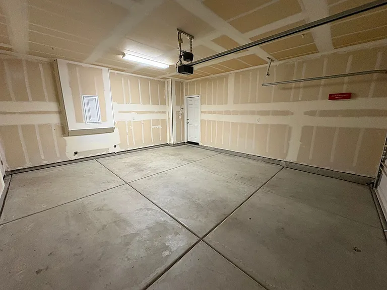 1620 W Porter Ave — Photo 13