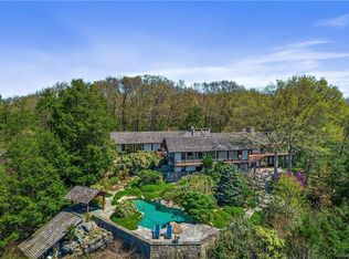 34 Robin Hood Rd, Pound Ridge, NY 10576