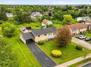 42 Astral Dr, Halifax, NS B2V 1B2