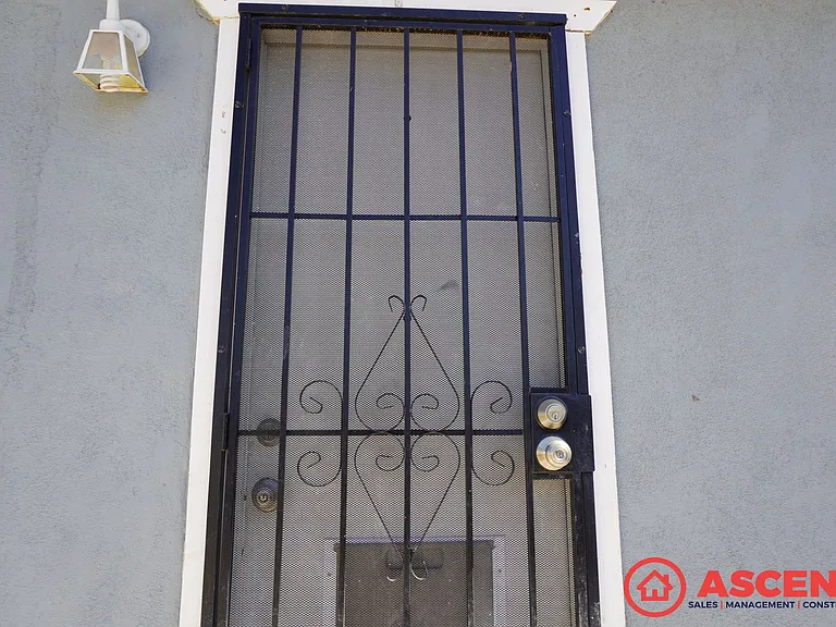 1007 Castaic Ave — Photo 12