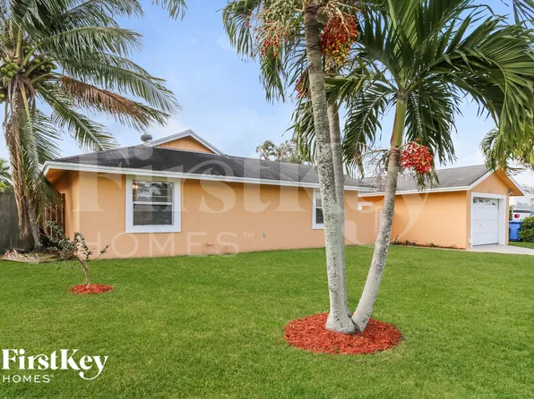 10404 Oliver Ln, Royal Palm Beach, FL 33411