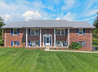 819 Redwood Dr, Mt Carmel, TN 37645