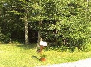 350 Billings Rd, Fitchburg, MA 01420