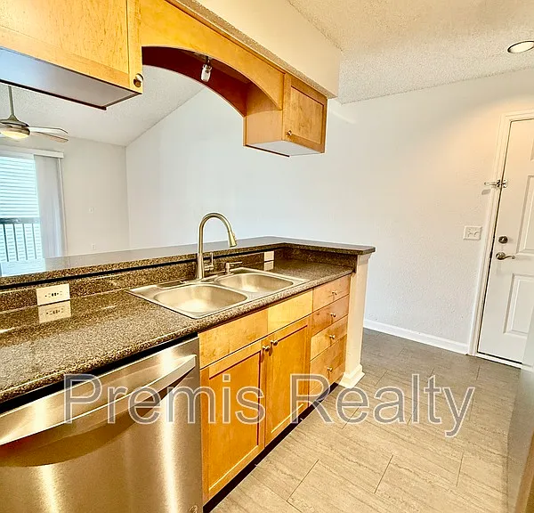 2500 Winding Creek Blvd #H202 — Photo 5