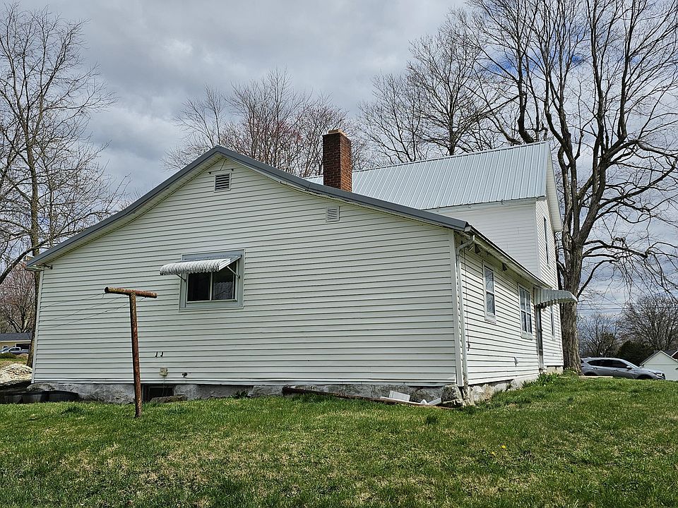 2nd image of 220 S Taylor St