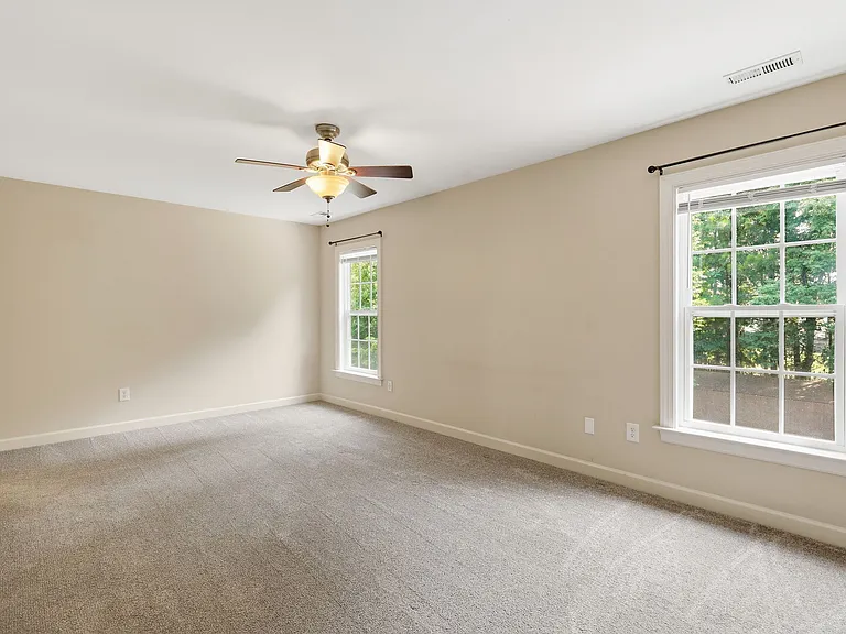 720 Pyracantha Dr — Photo 19
