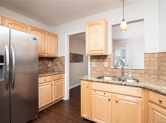 5th image of 3912 Southwick Dr