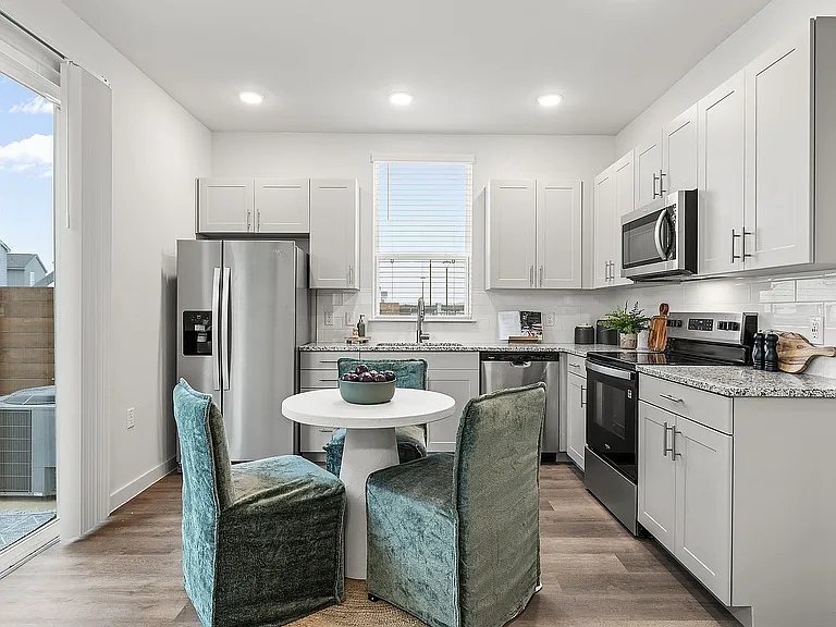 YardHomes Spring West