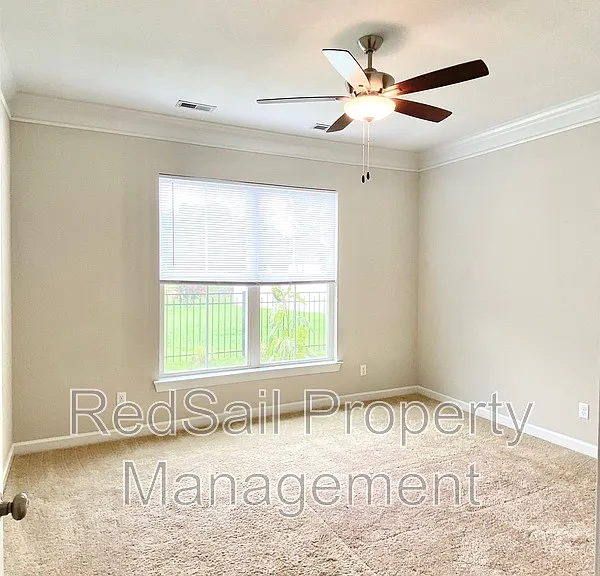 217 Manor Dr — Photo 17