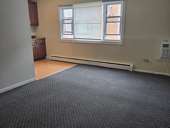 4th image of 1037 Warner Ave APT 8