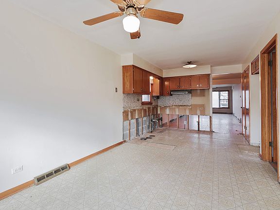 Kitchen / Breakfast Room