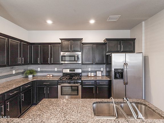 3rd image of 7501 Wolf Creek Dr