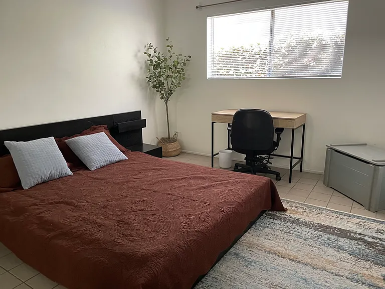 364 Freeman Ave #2 — Photo 7