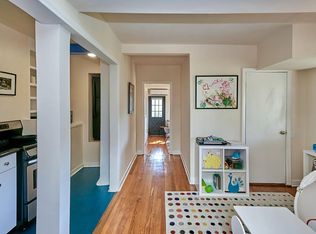 8333 Grand View Dr #B, Los Angeles, CA 90046