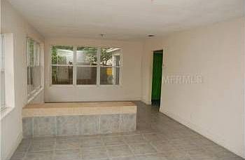 4th image of 6104 N 20th St