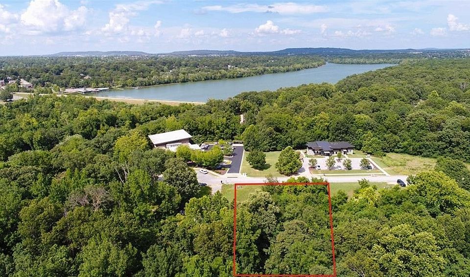 1st image of Waterside Ct