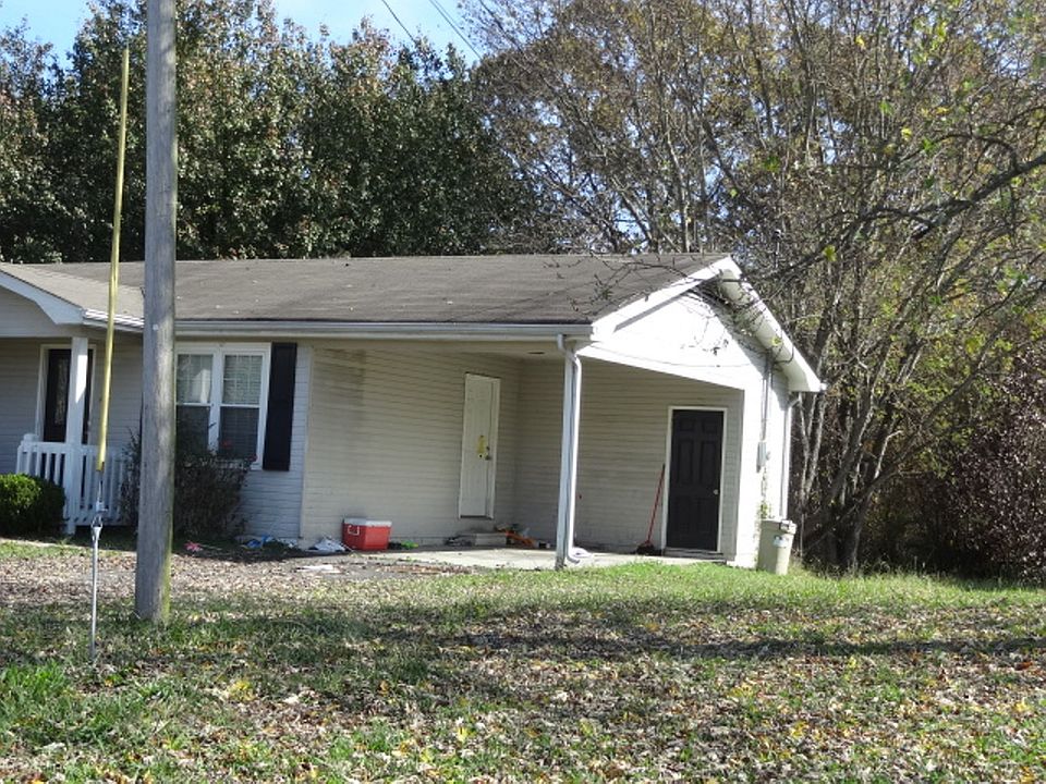 2nd image of 222 Thorne Cir SE