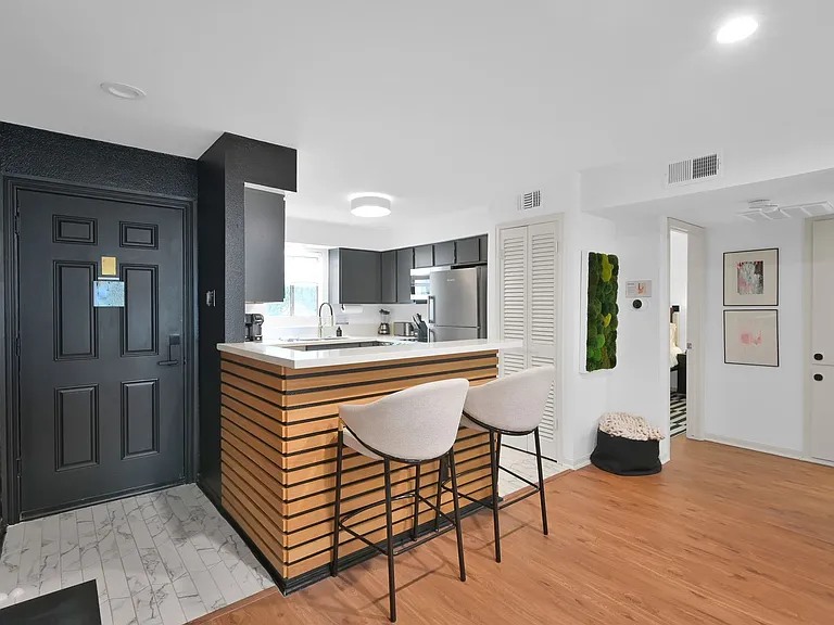 12100 Melville Dr #403D — Photo 19