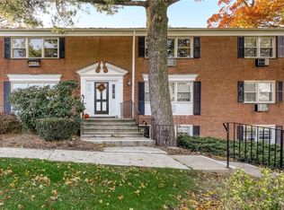 5 Milford Ln APT 7005, Suffern, NY 10901