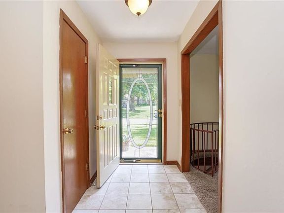 4th image of 17601 E Cheyenne Dr