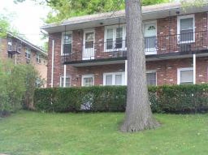 1st image of 172 BELLEVILLE AVE A-103