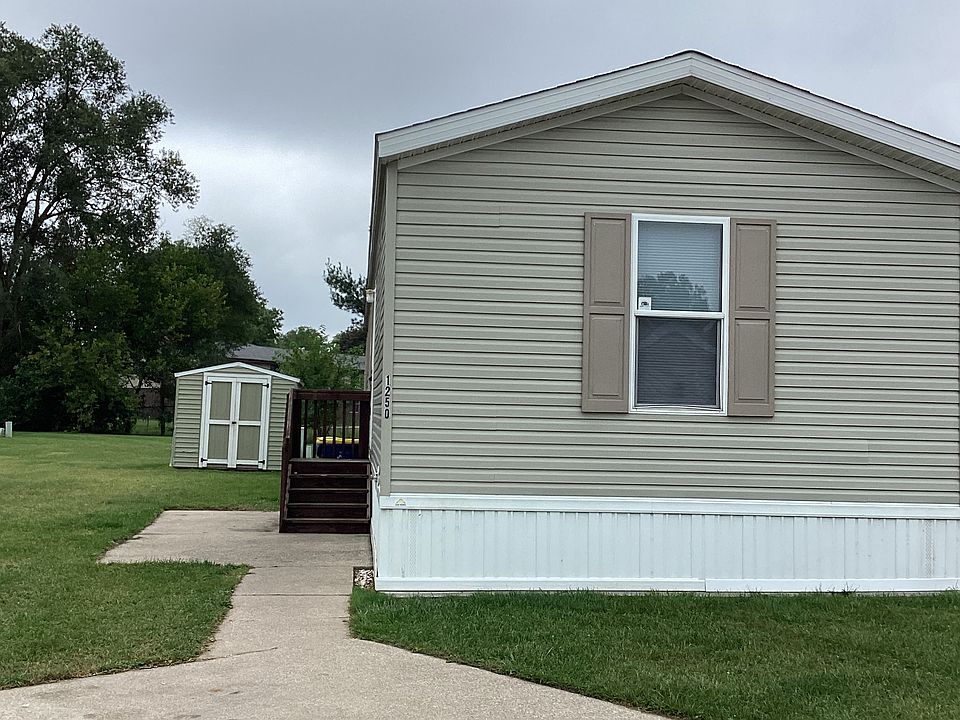 1st image of 1250 Wildflower St #554
