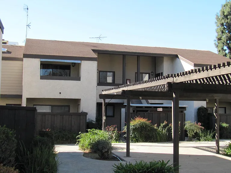 326 N San Antonio Ave E #E — Photo 5