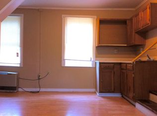 36 Central St #2, Windsor, VT 05089