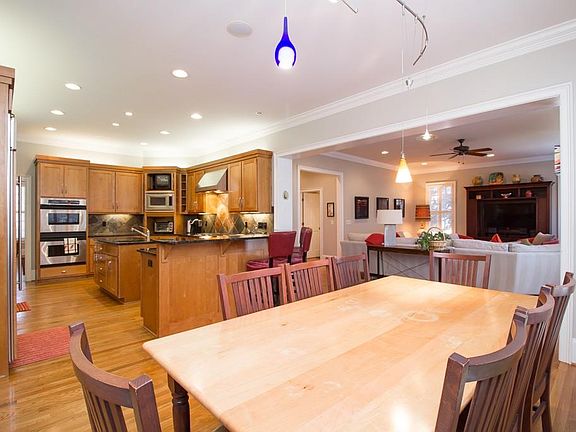 5th image of 2880 Payton Oaks Dr