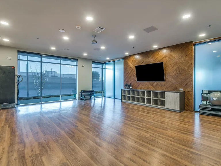 Luxia Gallery House — Photo 22